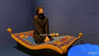 大学门口车顶放“脉动”接出来开房泻火的援交外围妹，奶子漂亮逼毛茂密性感仔细看有点像一脱成名的女星徐XX